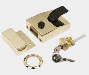 Yale Brasslux 60mm Standard Nightlatch Yale Brasslux 60mm Standard Nightlatch